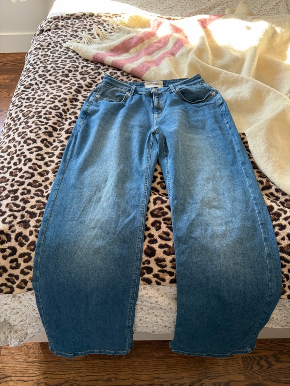 Fit Jeans - Baggy low waisted stonewashed blue - S
